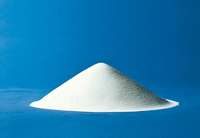 Alumina for ceramic materials